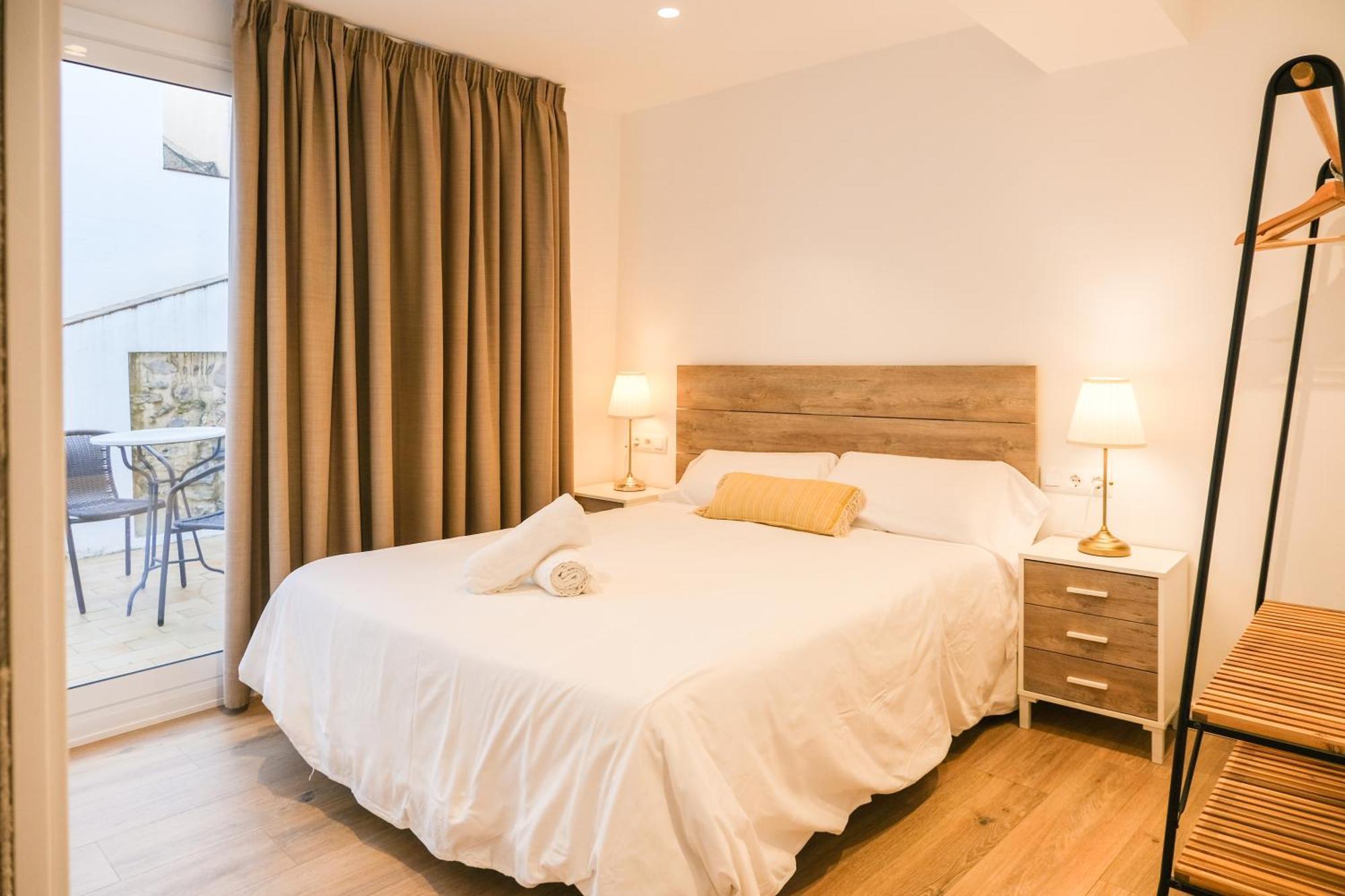Ganganell Atic Apartamento Con Terraza En Besalu Exterior photo