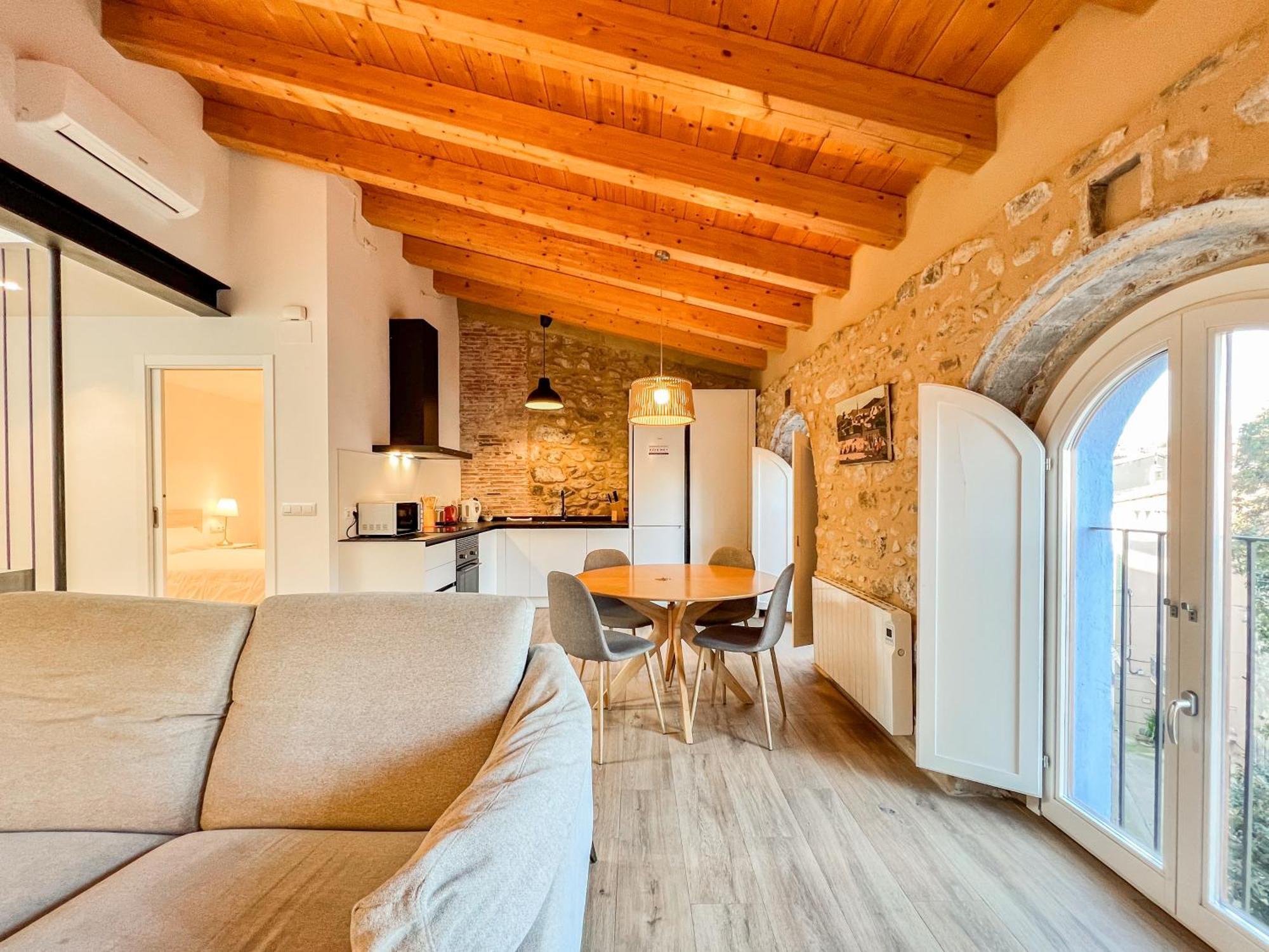 Ganganell Atic Apartamento Con Terraza En Besalu Exterior photo